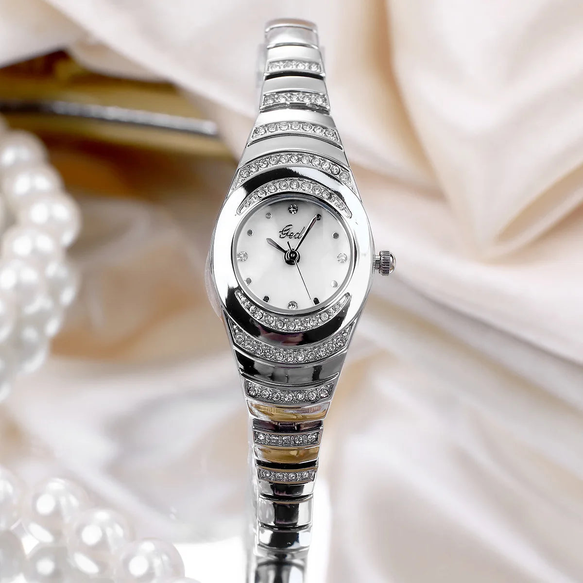 Watch  Diamond Snake